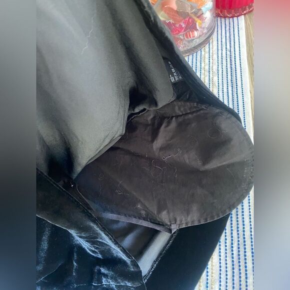 COS Womens Dress Sz 8  Black Velvet Boat Neck Long Sleeve Pockets Minimalist NWT - Picture 11 of 15